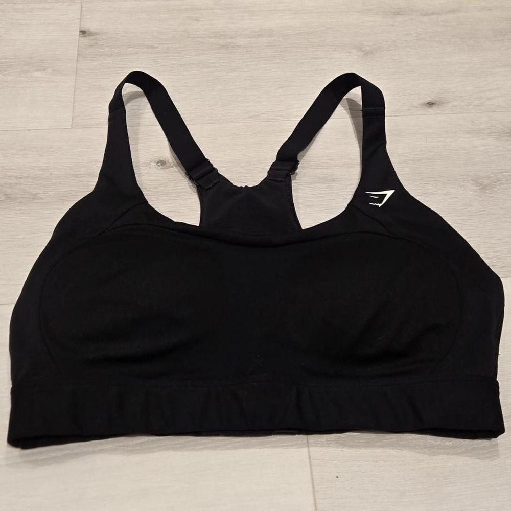 Gymshark Black Racerback Sports Bra Size Medium With Cups/Padding
